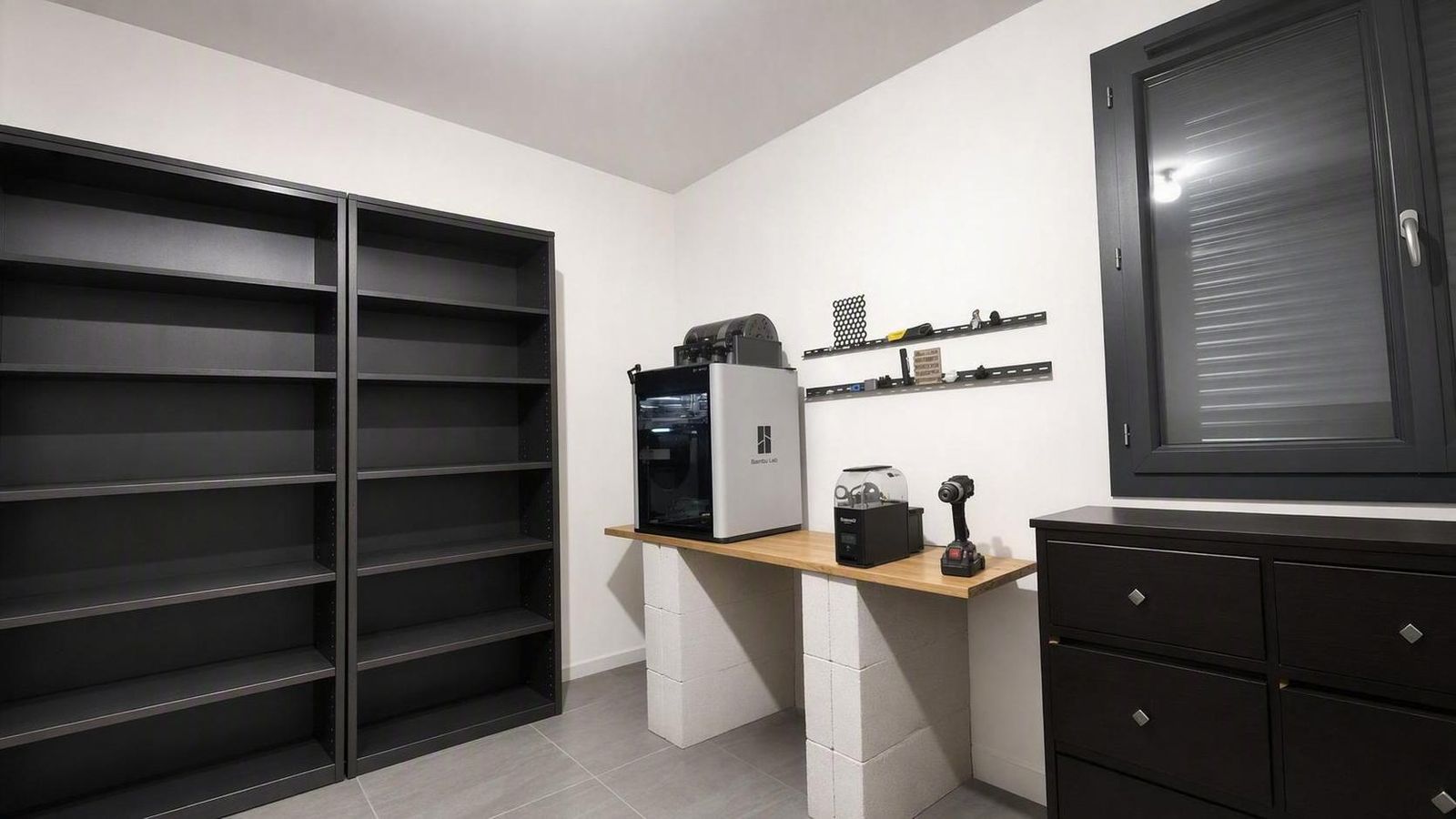 Bureau — après